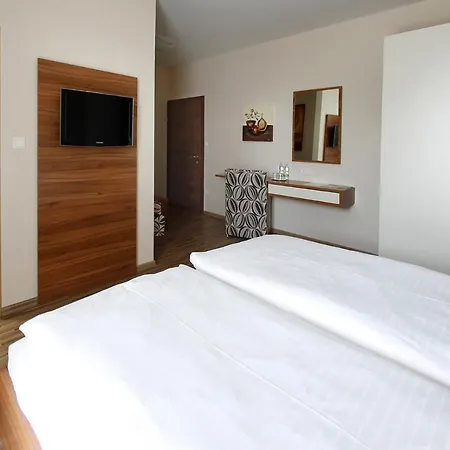 Braugasthof Schmidt's Rabenbraeu Guest house *